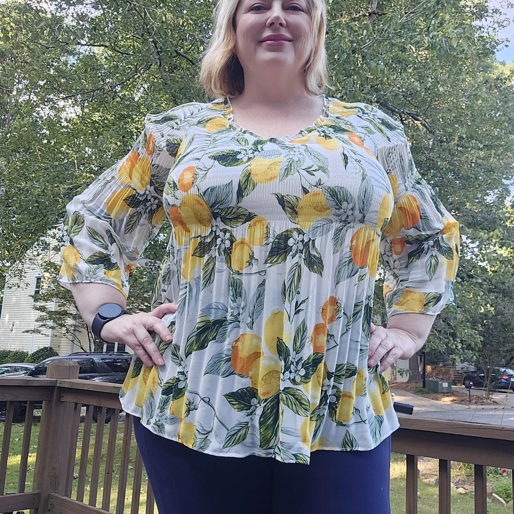 Floral V-Neck Blouse - Picture 3 of 4